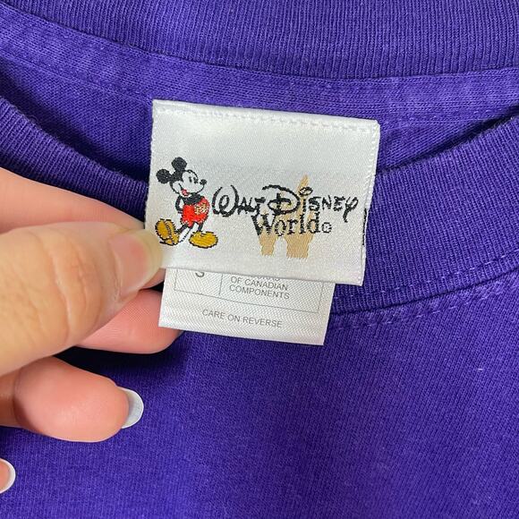 Vintage Disney World T-Shirt Womens Sz Small Purple Minnie Mouse Embroidered Top - Picture 6 of 7